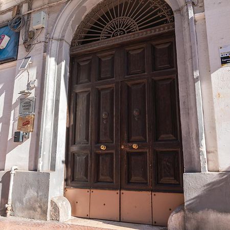 Taranto Mn Place Εξωτερικό φωτογραφία